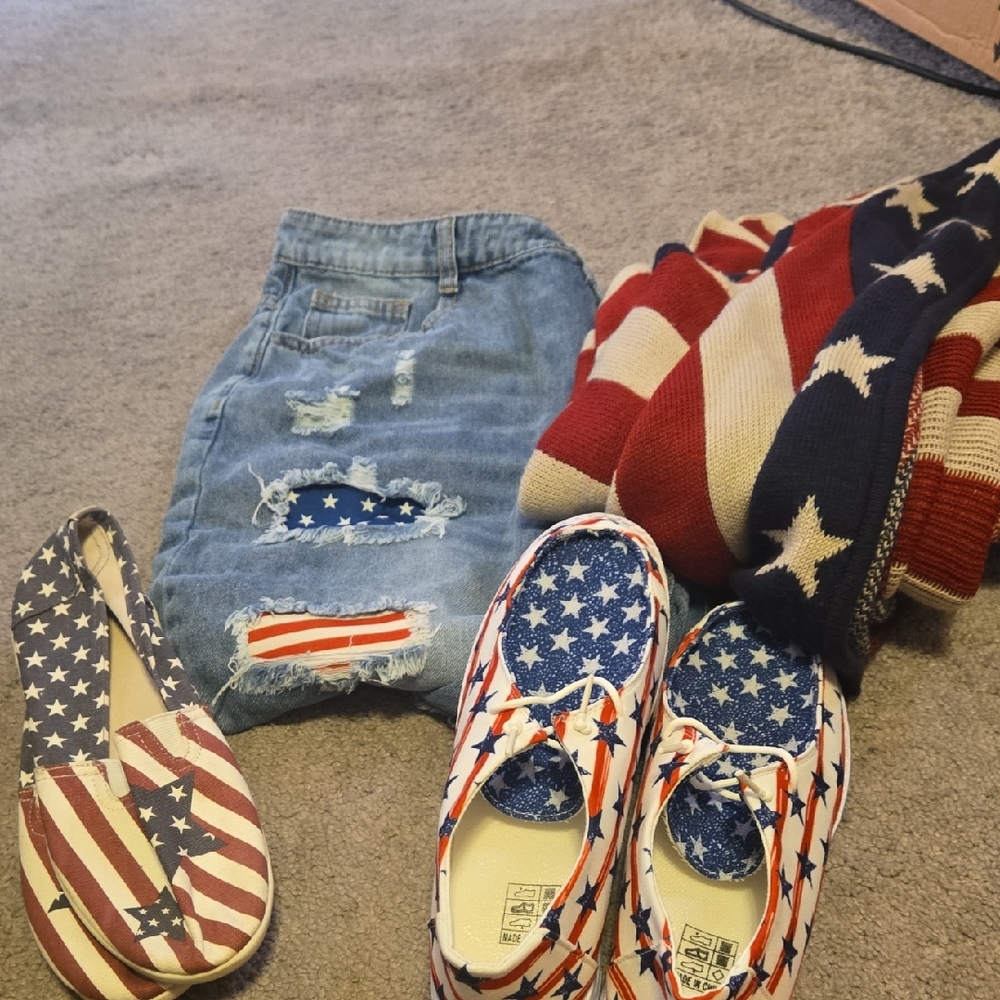 Patriotic Star & Stripe Canvas Shoes - Blue/Red/White Bundle